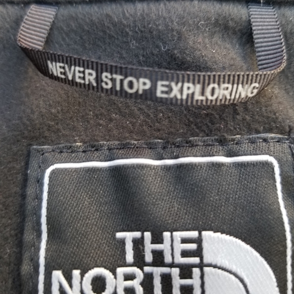 The North Face Two-toned Jacket - Picture 6 of 15